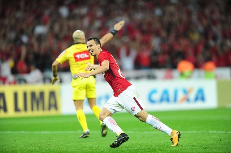 Internacional bate o Paysandu e assume a liderança Foto: Divulgação