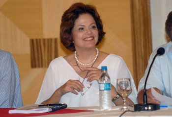 No segundo turno, campanha de Dilma quer fazer mais comparações entre os governos Lula e FHC Dilma Rousseff (PT) candidata a presidente da república.