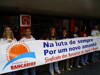 Greve dos bancários aumenta mobilização em todo o país Greve atinge principais cidades brasileiras.