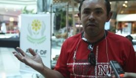 Apenas 1% dos brasileiros com deficiência está no mercado de trabalho Brasília - Diones Gonçalves da Silva é ex-aprendiz da Apae e trabalha em um hospital da capital José Cruz/Agência Brasil