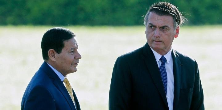 Bolsonaro reúne ministros para tratar da Venezuela