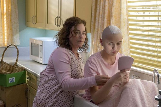 Cena da série The Act, com Patricia Arquette e Joey King  (Divulgação/Hulu)