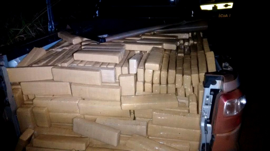 Neste ano, durante a Operação, foram apreendidos 4,87 toneladas de maconha tiradas de circulação e 1.295 pacotes de cigarros.