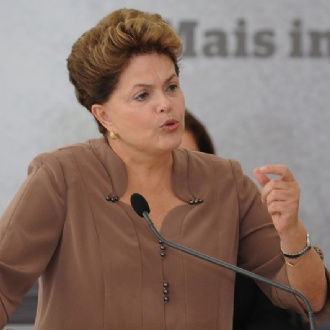Dilma se reúne com governadores para anunciar medidas de incentivo à economia Presidente Dilma Rousseff está reunida com governadores e representantes de 27 estados