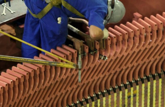 Mercado eleva previsão da Selic e reduz a do PIB