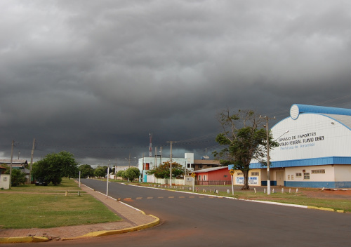 Tempo em Amambai se mantém fechado durante todo este final de semana. Foto: Moreira Produções.