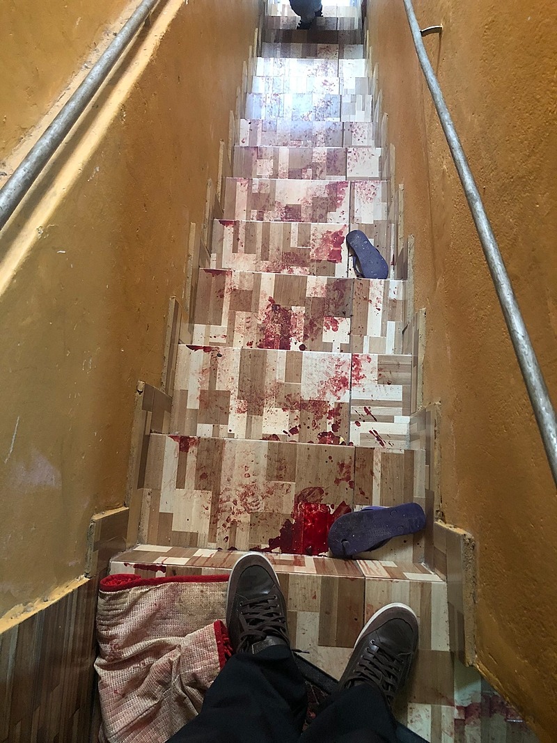 Operação no Jacarezinho foi 2ª maior chacina no RJ, diz ONG Fogo Cruzado Sangue na escadaria de uma casa no Jacarezinho - Créditos: Reprodução / Twitter