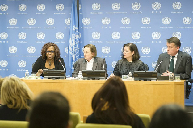 Para ONU, casos de exploração sexual são tema de grande preocupação Chefe de gabinete, Maria Luiza Ribeiro Viotti (centro), preside briefing a correspondentes sobre divulgação do relatório do secretário-geral da ONU. (Foto: ONU)