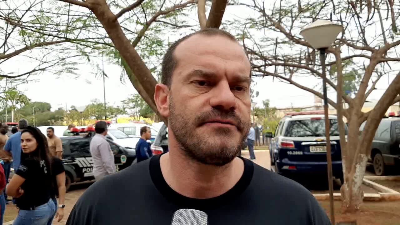 Ao voltar de operação, delegado bate em carreta e é internado em estado grave O delegado Mikail Faria, vítima de acidente nesta tarde / Foto: Ponta Porã Informa