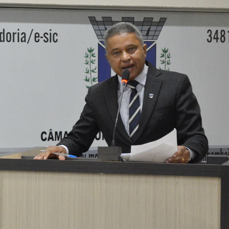 Vereador Darci busca recursos para melhorias na E.M Antônio Pinto da Silva / Foto: Assessoria