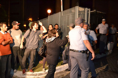 Alunos da Unifesp de Guarulhos são detidos na Polícia Federal após confronto