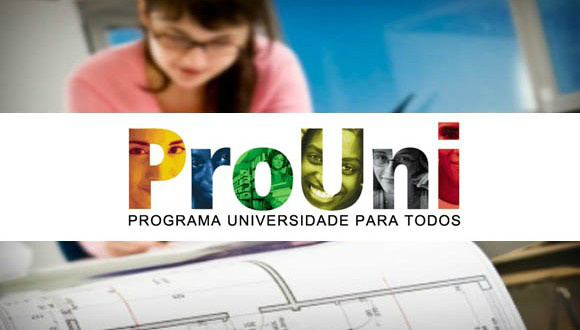 MEC libera consulta a bolsas do Prouni