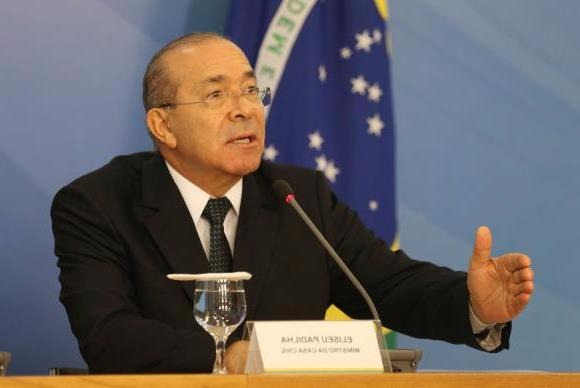 Planalto está preparado para possível nova denúncia contra Temer Governo retoma confiança dos diversos atores econômicos, diz Padilha Fabio Rodrigues Pozzebom/Agência Brasil