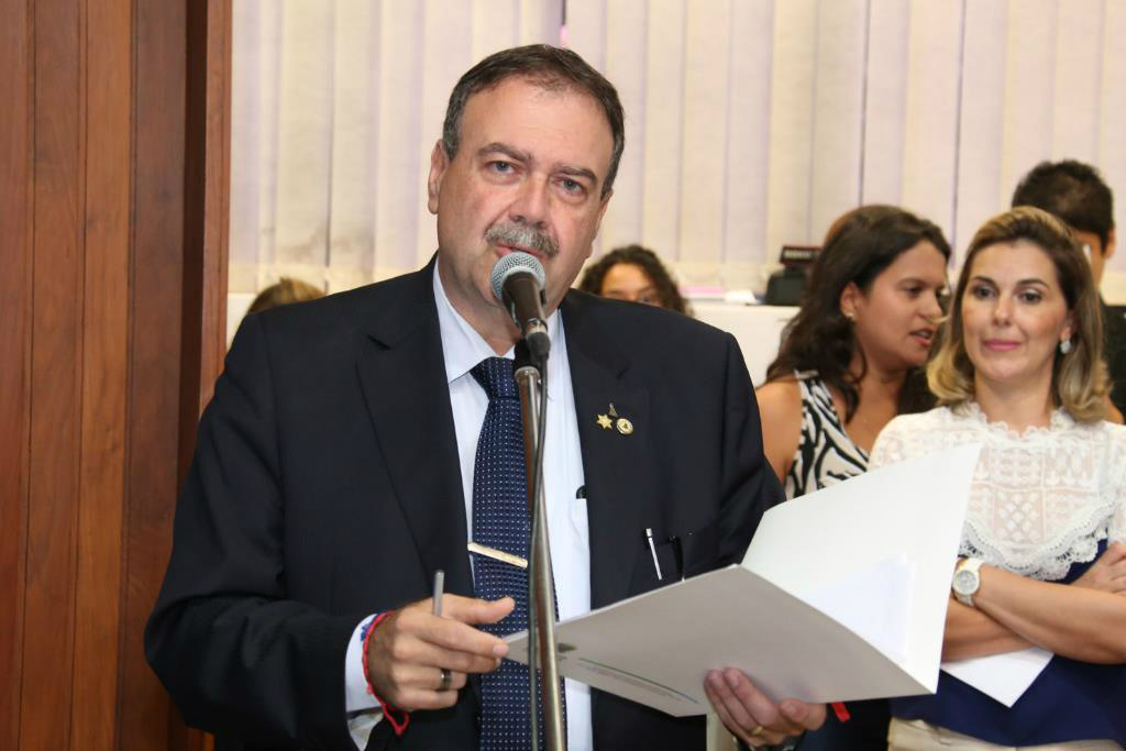 ALMS debate o piso salarial dos farmacêuticos do Estado O deputado estadual Dr. Paulo Siufi é um dos propositores da audiência