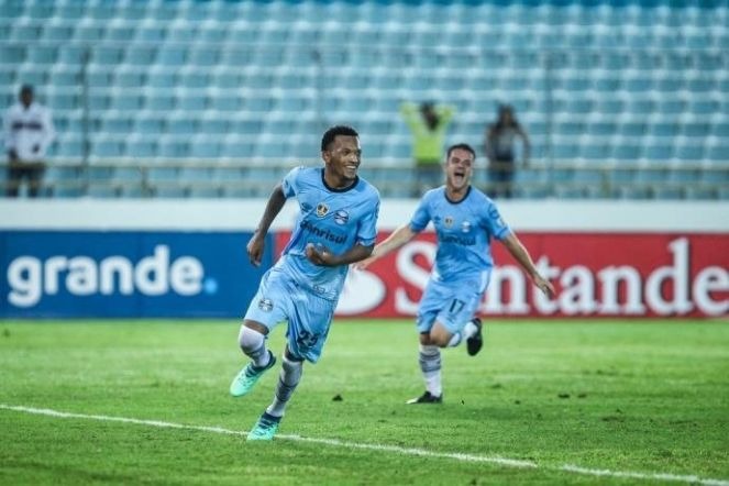 Grêmio leva susto, mas vence o Monagas e avança na Libertadores Tricolor sofreu empate aos 46, mas buscou o 2 a 1 aos 48 (Foto: Divulgação)