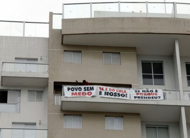 Em 16 de abril, o triplex foi invadido por integrantes do MTST (Foto: Divulgação)