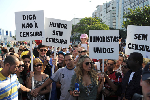 STF confirma suspensão de artigo que vetava piada com candidatos STF confirma suspensão de artigo que vetava piada com candidatos