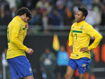 Robinho e Pato lamentam empate com a VenezuelaFoto: Ricardo Matsukawa/Terra