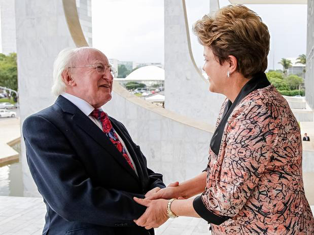 Estudantes brasileiros poderão cursar graduação na Irlanda