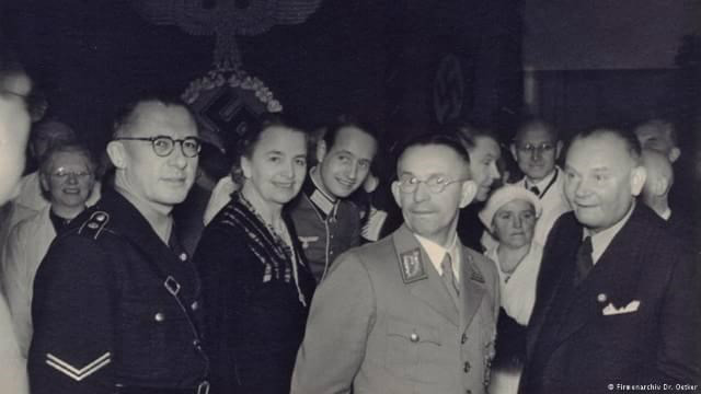 Aliados do Nazismo: a Nestlé e a Dr. Oetker e seu envolvimento com a Guerra
