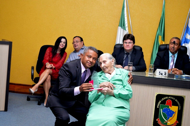 Câmara de Vereadores de Amambai realiza sessão solene, conheça as homenageadas Câmara de Vereadores de Amambai realiza sessão solene, conheça as homenageadas