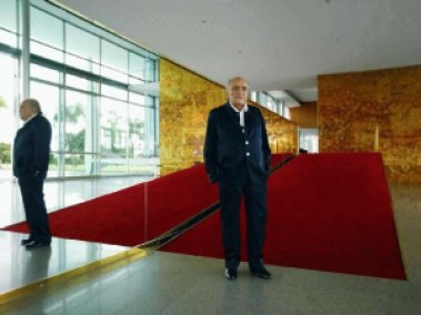 Niemeyer recebe homenagem no dia em que completaria 105 anos Niemeyer recebe homenagem no dia em que completaria 105 anos