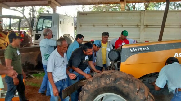 Senar/MS oferece curso sobre manutenção de tratores agrícolas Senar/MS oferece curso sobre manutenção de tratores agrícolas