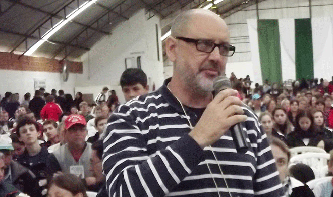 Em entrevista, o engenheiro agrônomo Leonardo Melgarejo chama a atenção para uma nova agenda das empresas referente à introdução de novas espécies transgênicas no mercado