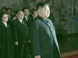 Após Kim Jong-il, Coreia do Norte diz que não muda política no país