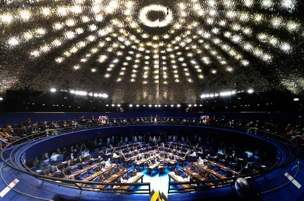 Comissão da Reforma Política quer limitar atuação dos institutos de pesquisa Comissão da Reforma Política quer limitar atuação dos institutos de pesquisa