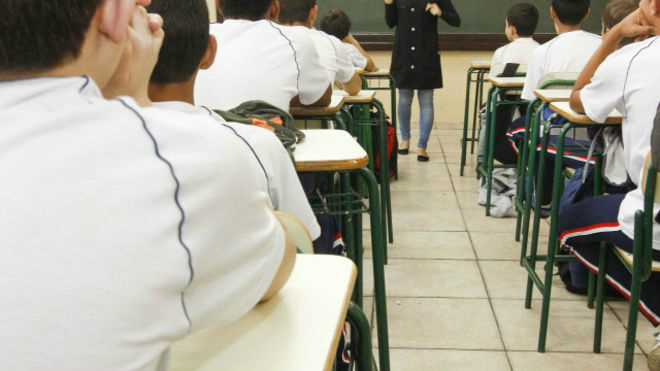 Especialista lembra que recursos do petróleo são finitos e, portanto, não podemos contar com ele para despesas fixas da educação 