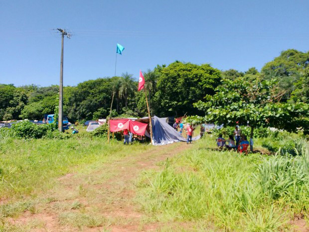 Manifestantes ocupam e ameaçam desmatar área de Itaipu no Mato Grosso do Sul