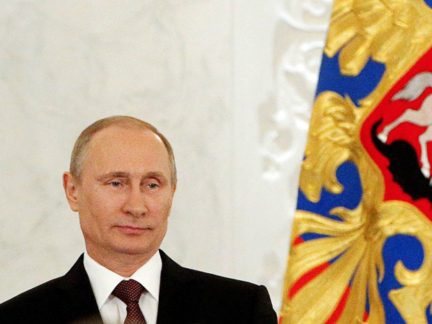 Putin diz que anexação da Crimeia foi em parte resposta à expansão da Otan