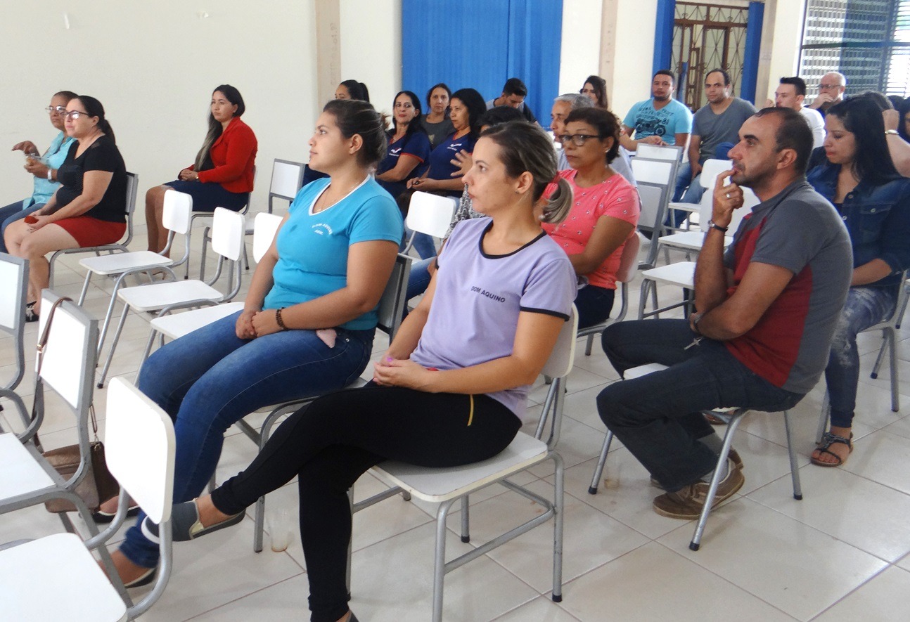 Trabalhadores da Educação de Amambai decidiram por não aderir a Greve Nacional do dia 15 / Foto: Moreira Produções