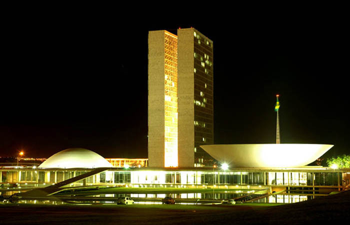 Congresso Nacional custou mais de R$ 6 bilhões em 2011 Congresso Nacional custou mais de R$ 6 bilhões em 2011