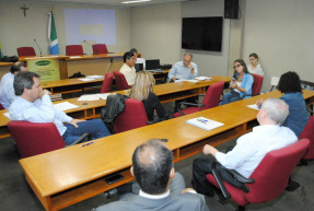 Grupo debate soluções para situação vivida por comunidades indígenas de MS
