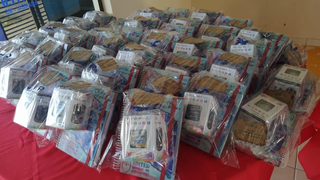 Aposentados filiados ao Simted receberão presentes pelo Mês do Aposentado / Foto: Moreira Produções