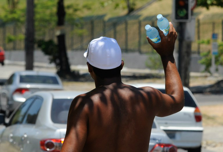 Brasil defenderá melhorias nas condições de trabalho na OIT Em 2016, 34,6% dos trabalhadores do país eram informaisFoto: Divulgação