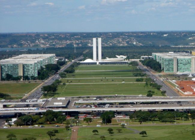 Doação de terrenos da União a Estados e Municípios pode ser mais ágil em 2012 Doação de terrenos da União a Estados e Municípios pode ser mais ágil em 2012
