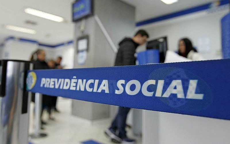 Por quanto tempo é possível ficar sem contribuir ao INSS sem perder os direitos? Após o fim da pausa no pagamento das contribuições, o trabalhador deve cumprir um período de carência para recuperar a qualidade de segurado - Arquivo/Agência Brasil