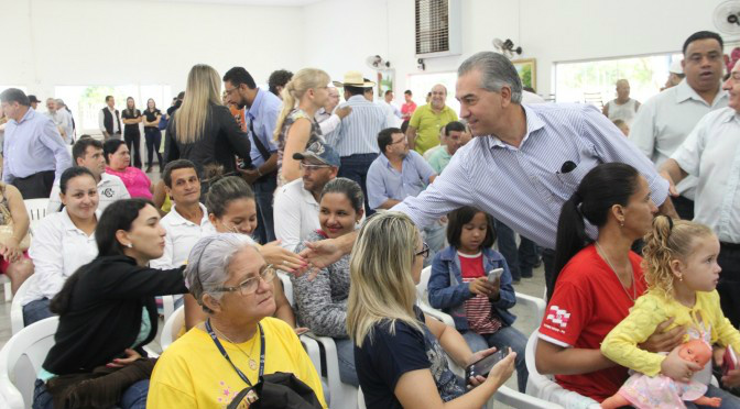 Reinaldo autoriza sinalização viária e entrega 5,8 mil uniformes escolares Reinaldo autoriza sinalização viária e entrega 5,8 mil uniformes escolares