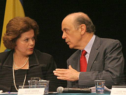 Datafolha indica liderança de Dilma com 48% contra 41% de Serra Datafolha indica liderança de Dilma com 48% contra 41% de Serra