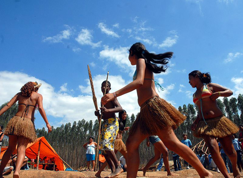 Três línguas são reconhecidas como Referência Cultural Brasileira