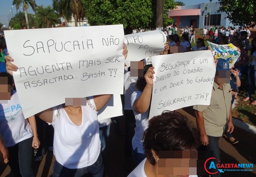 Sociedade faz manifesto para cobrar segurança pública em Coronel Sapucaia Em 2017 vários segmentos da sociedade sapucaiense foram as ruas clamar por segurança. Agora, menos de dois anos mais tarde, voltam a lutar pela mesma questão. (Foto: Vilson Nascimento/Arquivo)