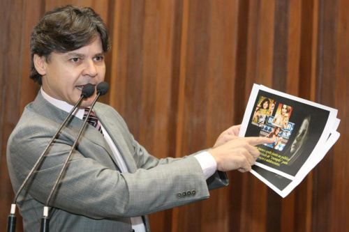 Duarte quer limite para as propagandas de bebidas alcoólicas O deputado estadual Paulo Duarte (PT)