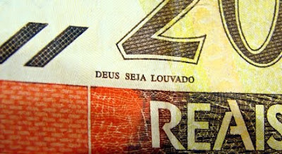 Procuradoria quer excluir expressão 'Deus seja louvado' das cédulas de real Procuradoria quer excluir expressão 'Deus seja louvado' das cédulas de real