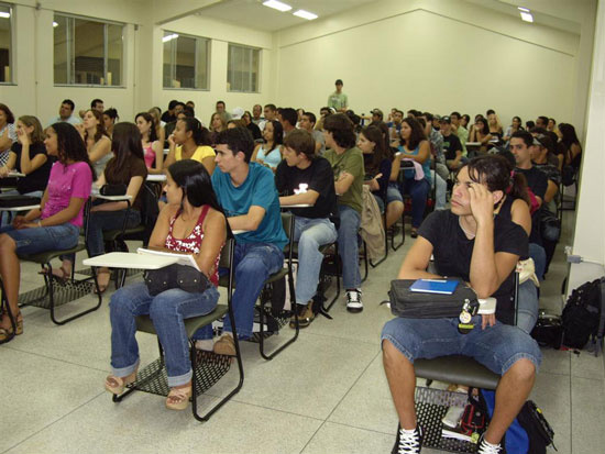 Selecionados na 1ª chamada têm último dia para fazer matrícula