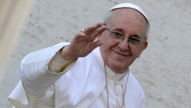 Papa fala em Terceira Guerra Mundial e apela contra “loucura bélica”