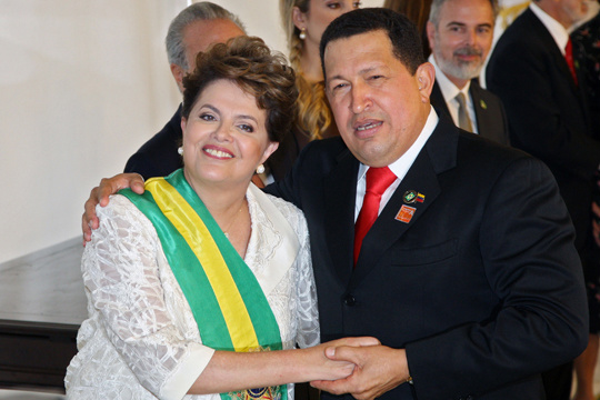 Governo Dilma oferece a Chávez possibilidade de se tratar no país