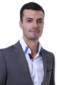 Diogo Arrais é professor de Língua Portuguesa do Centro Preparatório Jurídico (www.portalcpjur.com.br) e autor gramatical pela Editora Saraiva